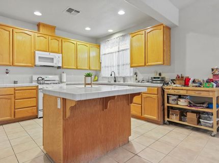 8978 Silver Bay Way, Sacramento, CA 95829 Photo