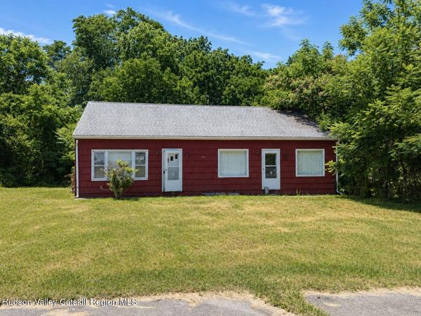 114 Broadway/Route 9w , Port Ewen, NY 12466