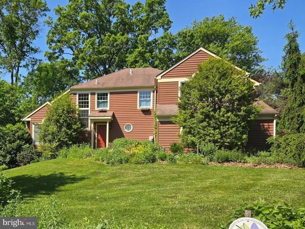 809 IRENIC COURT , NORRISTOWN, PA 19403