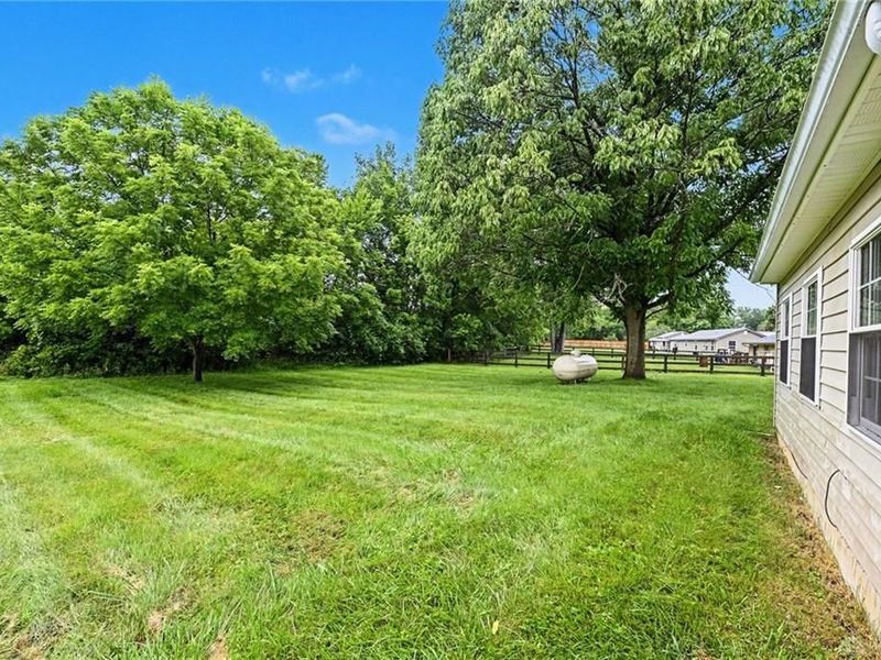 4854 Scarff Road, Bethel Township, OH 45344 Photo 20