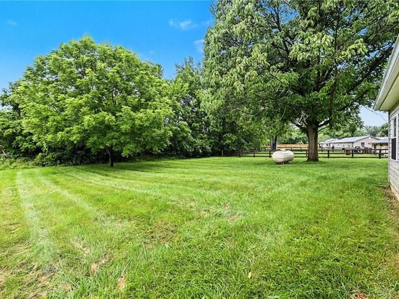 4854 Scarff Road, Bethel Township, OH 45344 Photo 21