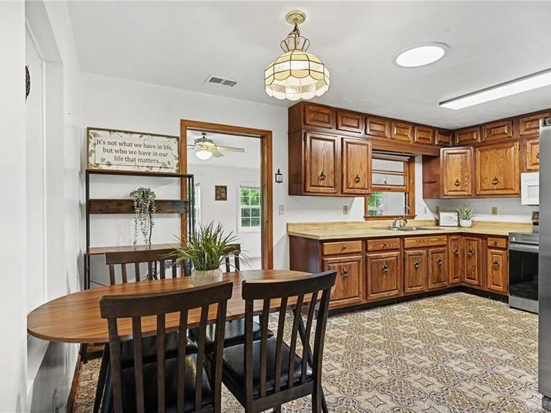 4854 Scarff Road, Bethel Township, OH 45344 Photo 7