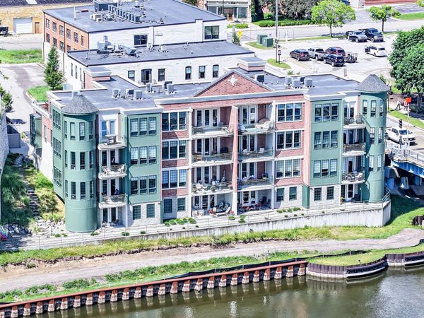 80 Washington Street, Unit 7, Manistee, MI 49660