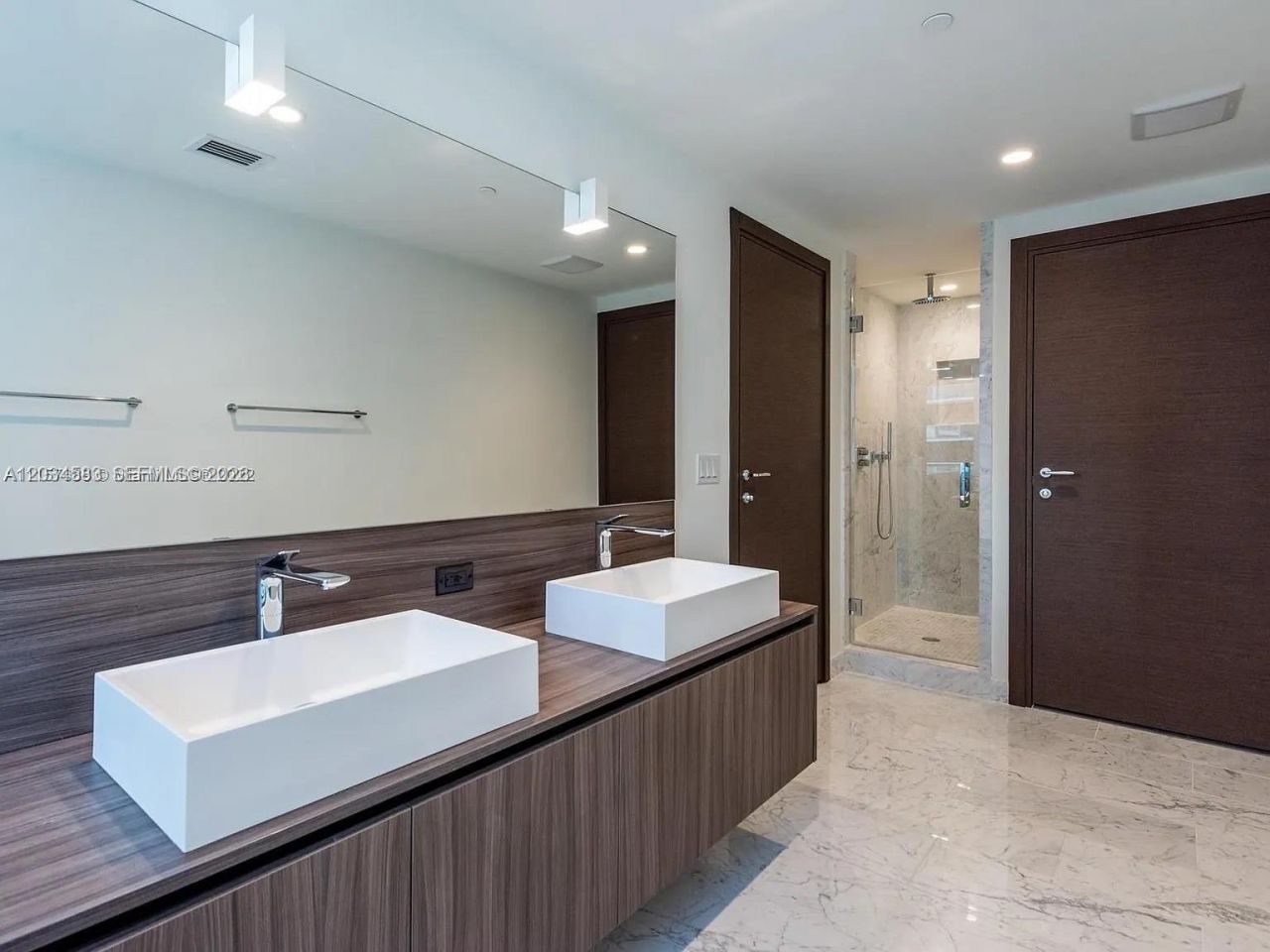 1000 Brickell Plz , Unit 3509, Miami, FL 33131 Photo