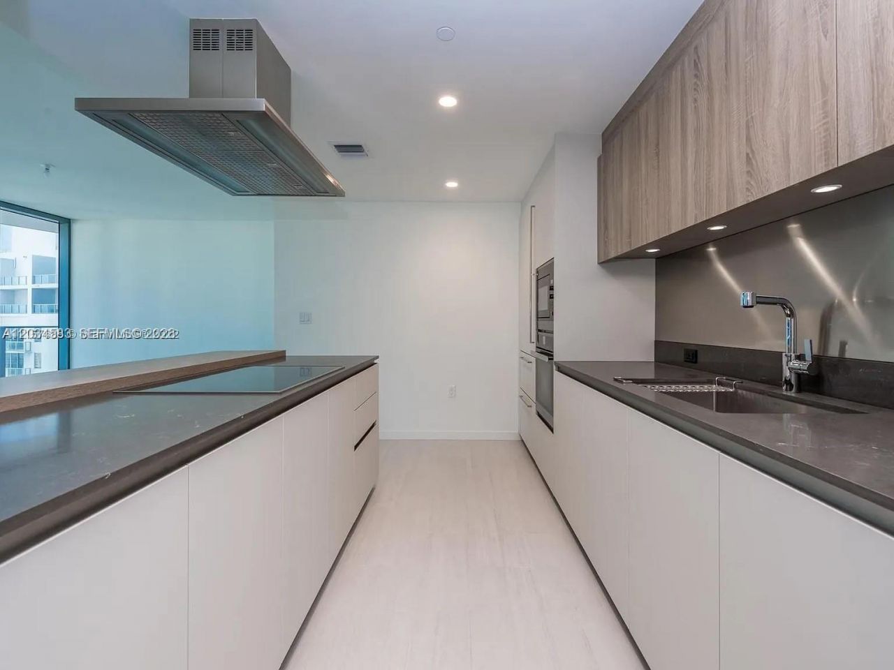 1000 Brickell Plz , Unit 3509, Miami, FL 33131 Photo