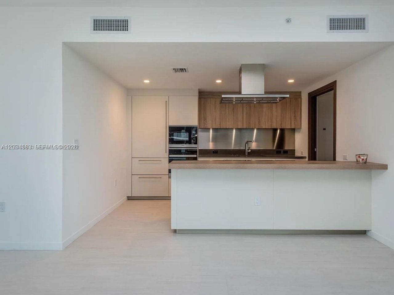 1000 Brickell Plz , Unit 3509, Miami, FL 33131 Photo
