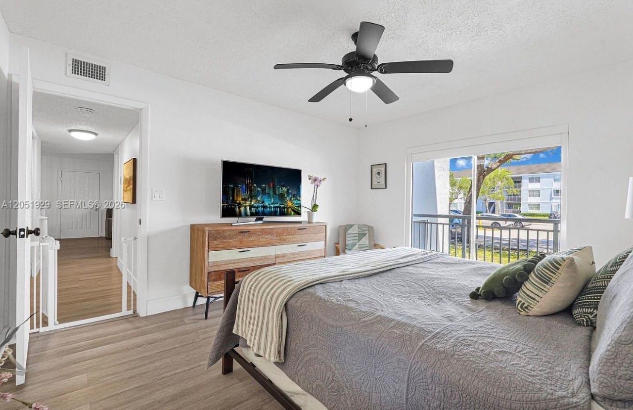 8680 SW 212th St , Unit 105, Cutler Bay, FL 33189 Photo