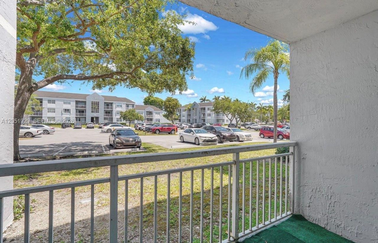 8680 SW 212th St , Unit 105, Cutler Bay, FL 33189 Photo
