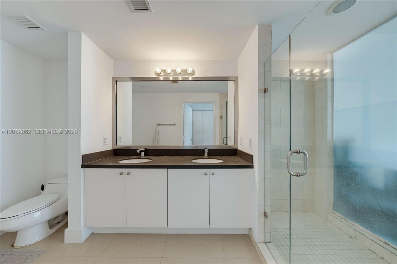 90 SW 3rd St , Unit 3511, Miami, FL 33130 Photo