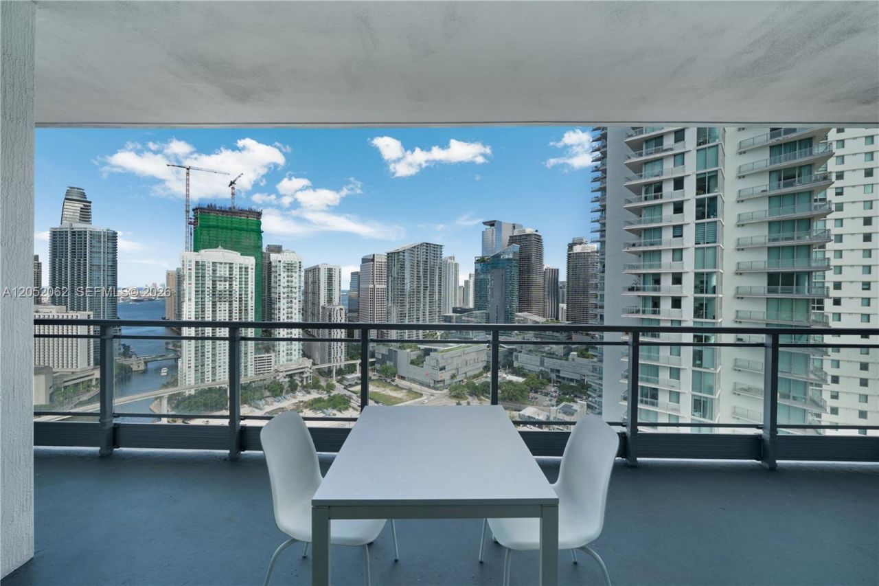 90 SW 3rd St , Unit 3511, Miami, FL 33130 Photo