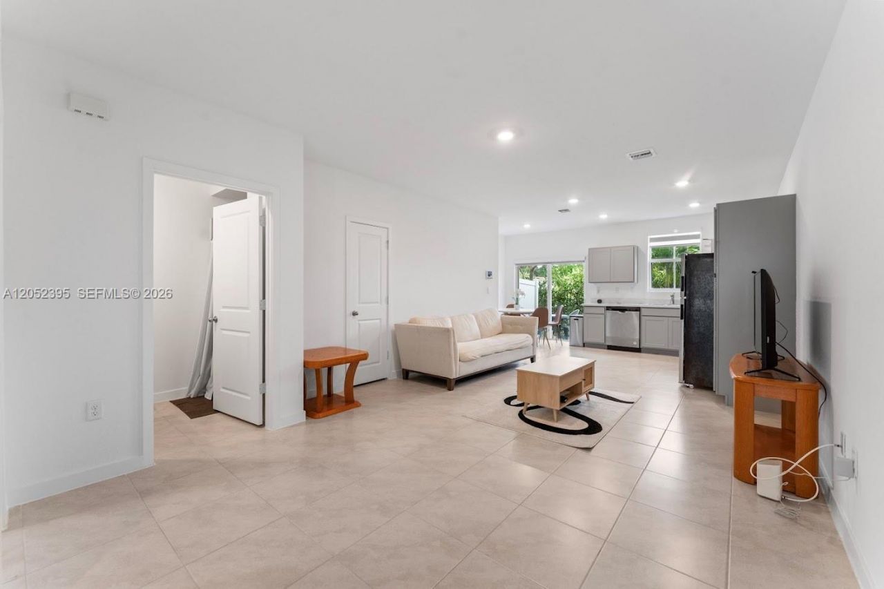 336 NW 8th Ct , Pompano Beach, FL 33060 Photo