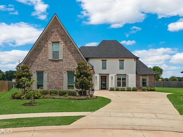 176 N Canal Drive, Bossier City, LA 71111