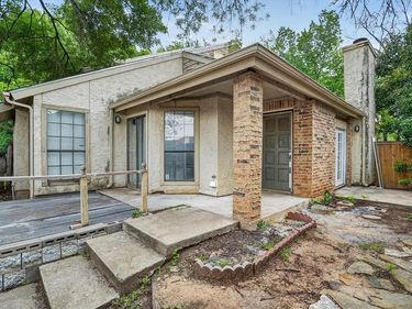 231 Shady Lane Drive, Fort Worth, TX 76112