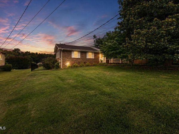 233 Piercy Street, Blountville, TN 37617