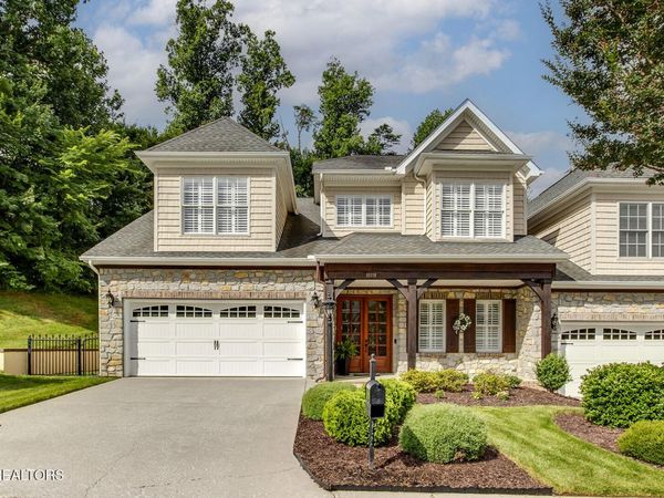 10118 Autumn Valley Lane, Knoxville, TN 37922