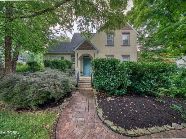 918 Windgate St, Knoxville, TN 37919