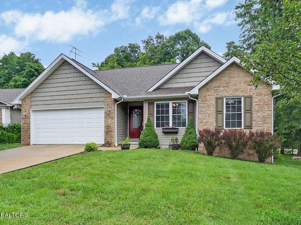 10 Dickens Lane, Fairfield Glade, TN 38558