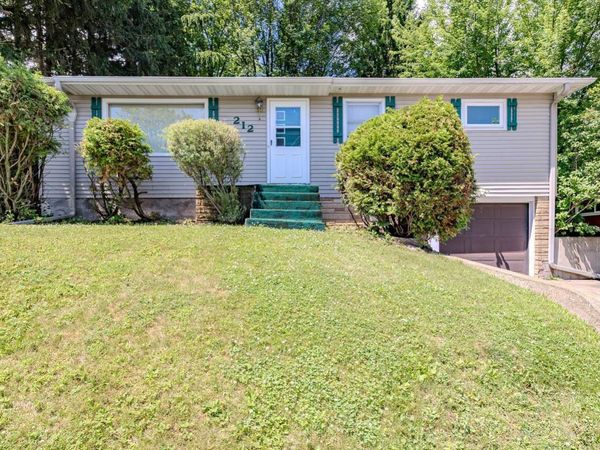 212 N 11TH AVENUE, Wausau, WI 54401