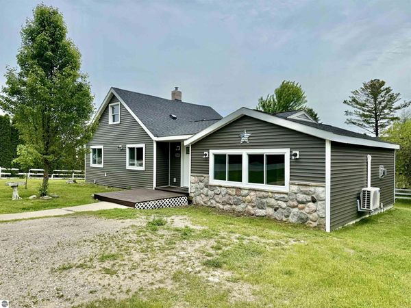 7160 Cherry Avenue N, Kewadin, MI 49648