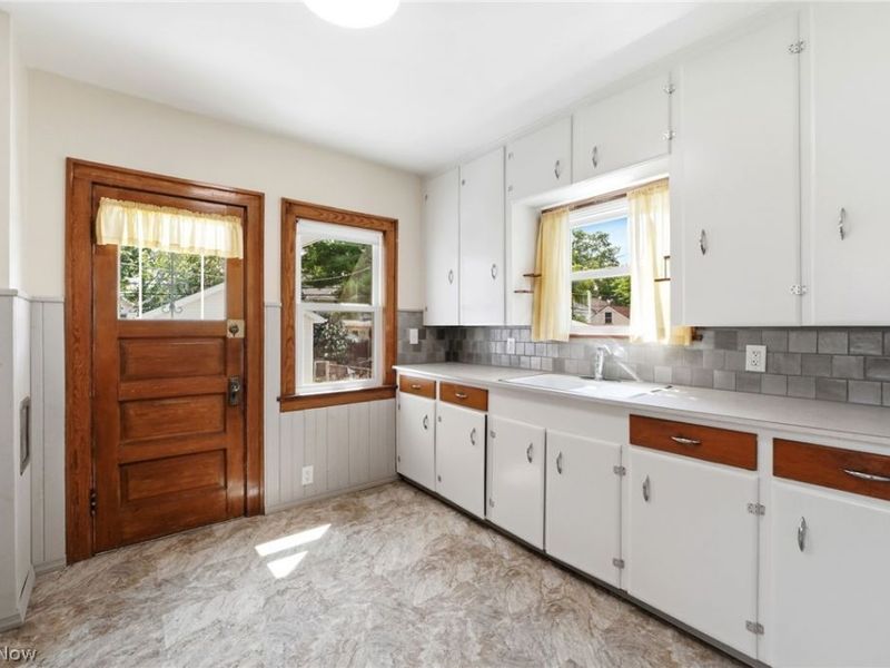 3405 W 130th Street, Cleveland, OH 44111 Photo 12