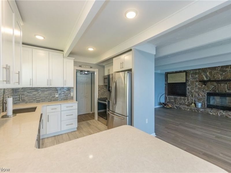 38847 Sunset Trail, Willoughby, OH 44094 Photo 11