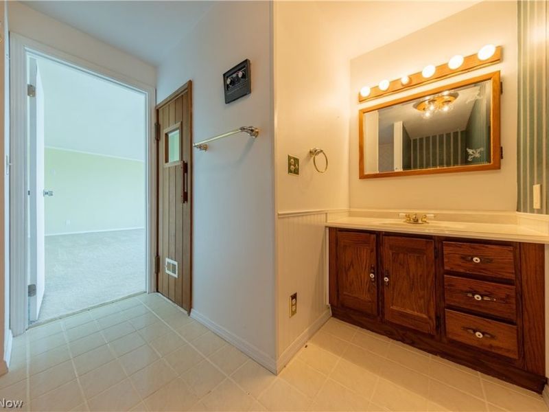 38847 Sunset Trail, Willoughby, OH 44094 Photo 17