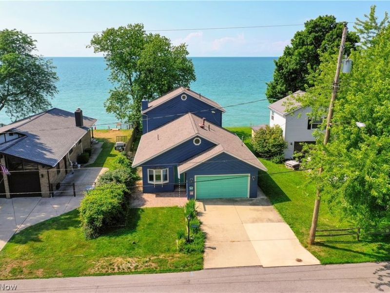 38847 Sunset Trail, Willoughby, OH 44094 Photo 4