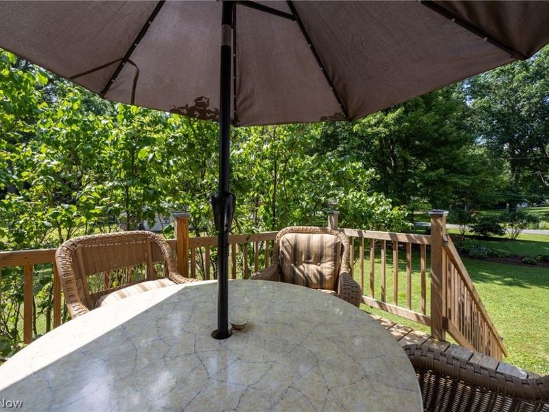 5504 Donner Drive , New Franklin, OH 44216 Photo 8