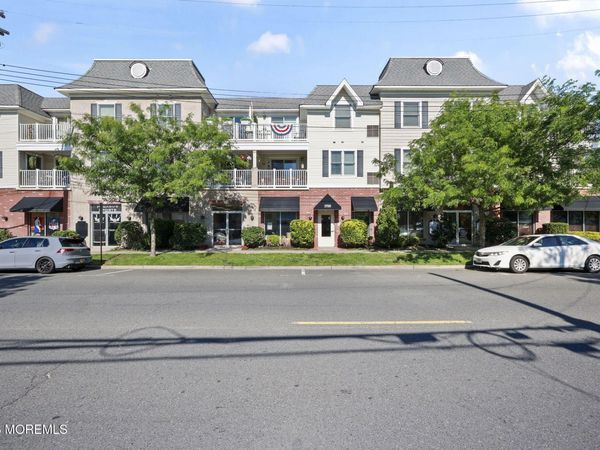 1700 Main Street, Unit 209, Belmar, NJ 07719
