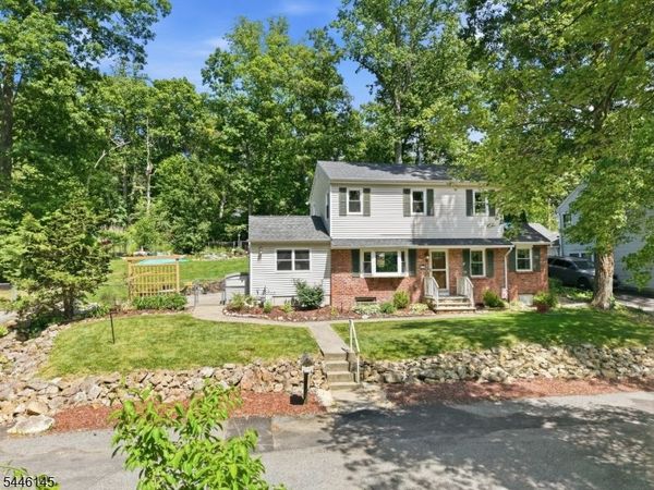 5 Greenwood Ave, Hopatcong, NJ 07874