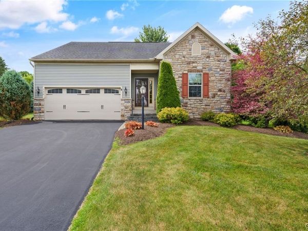 156 Shaker Heights , Camillus, NY 13031