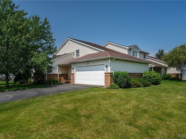 64 Hastings Drive , Orchard Park, NY 14217