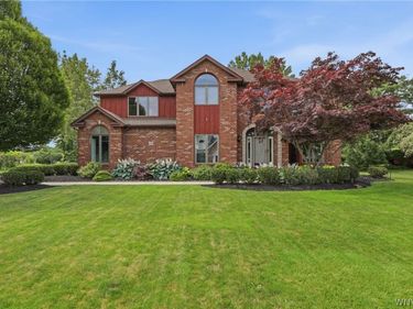 6236 Cloverleaf Drive, Clarence, NY 14051