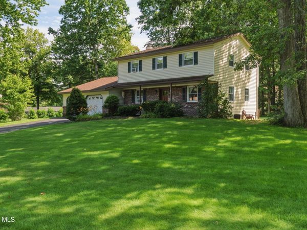 42 Brookline Drive, Clifton Park, NY 12065