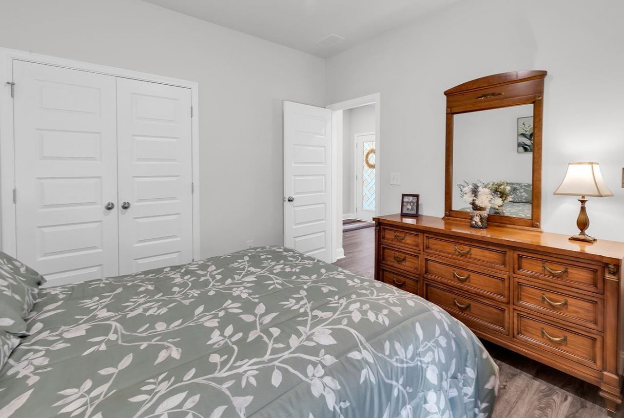 776 Harrison Mill St. Photo 10