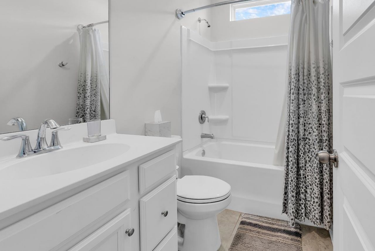 776 Harrison Mill St. Photo 7