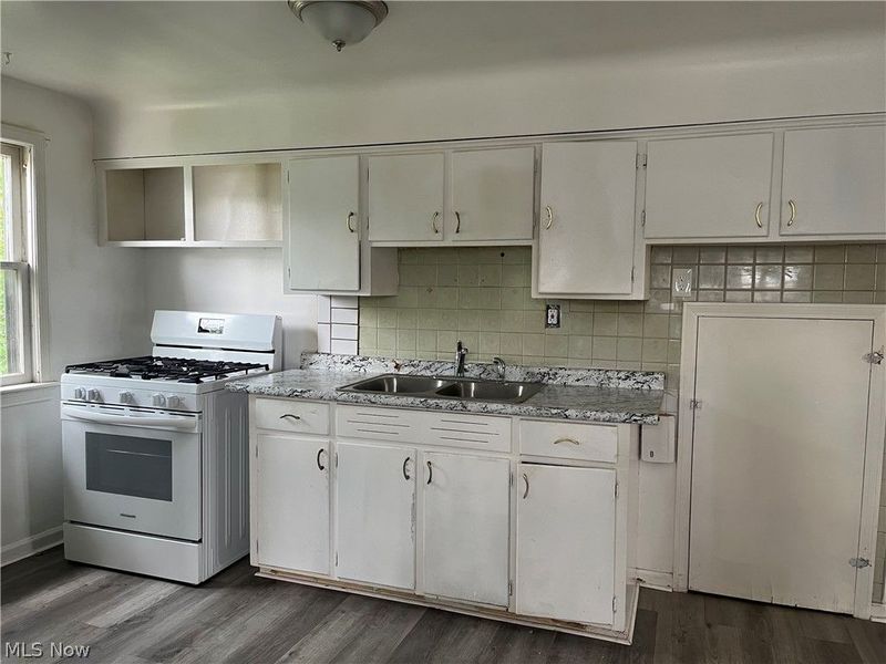 3542 W 119th Street, Cleveland, OH 44111 Photo 4