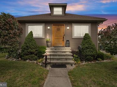 21 H STREET, CARLISLE, PA 17013
