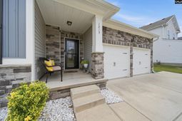1213 Cavalier Lane photo 4