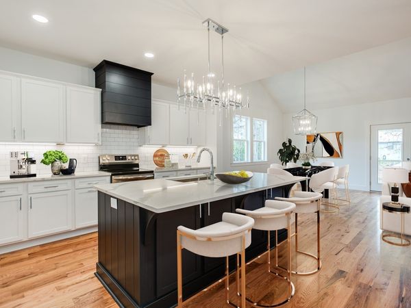 335B McKennell Dr , Nashville, TN 37206