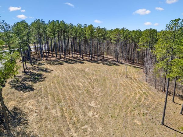 131 Saddlebrook Dr , Hohenwald, TN 38462