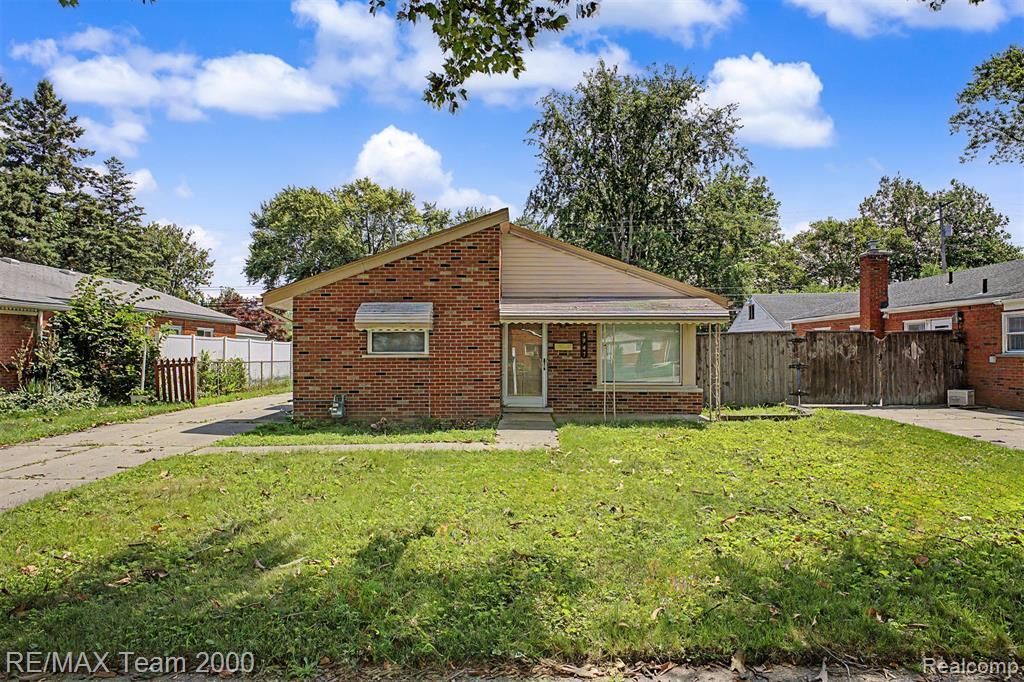 4947 Roosevelt Boulevard, Dearborn Heights, MI 48125 Main Photo