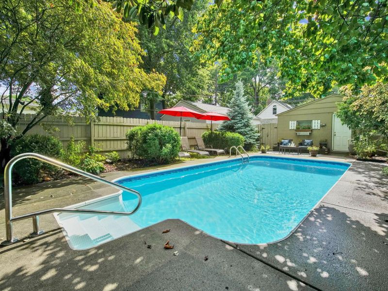 1283 Hunter Avenue, Columbus, OH 43201 Photo 1