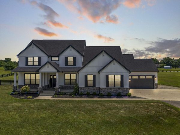 3364 Tschopp Road NE, Lancaster, OH 43130