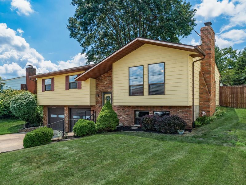 137 Whittier Drive S, Lancaster, OH 43130 Photo 2