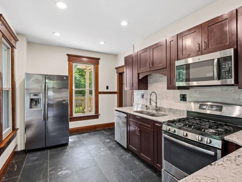 107 Price Road, Columbus, OH 43230 Photo 7