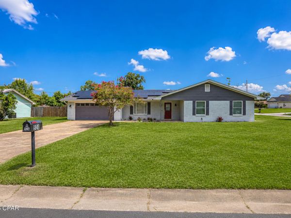 924 Agnes Scott Circle , Panama City, FL 32405