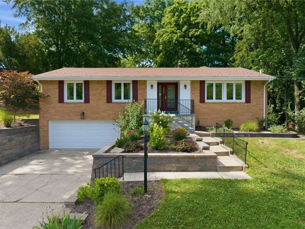 265 McIntyre Rd, Pittsburgh, PA 15237