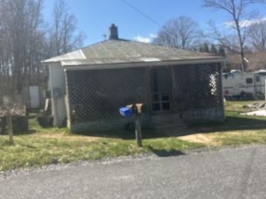19186 HUCKLEBERRY ROAD, ELKTON, VA 22827