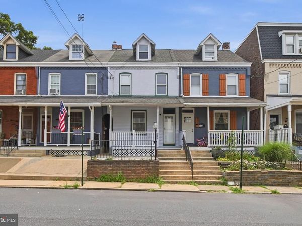 923 LITITZ AVENUE, LANCASTER, PA 17602